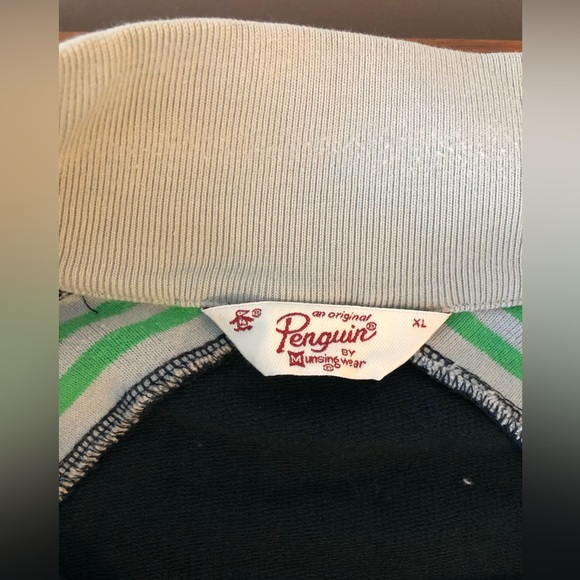 Penguin Munsingwear Zip-up Sweater. - Picture 3 of 5